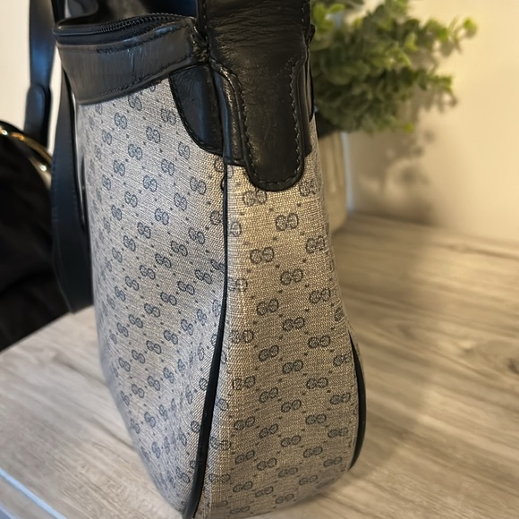 GUCCI Vintage Hobo monogram canvas bag EUC - Picture 13 of 16